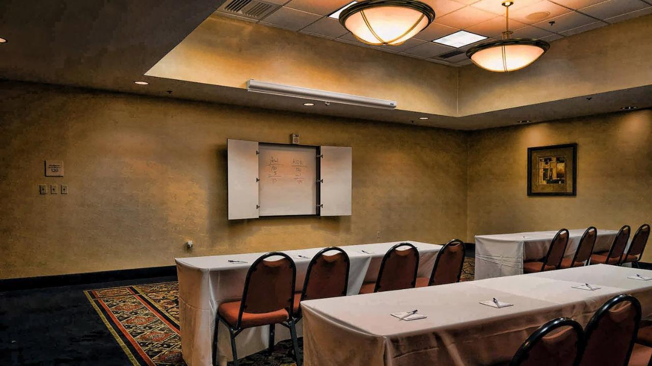 Holiday Inn Express La Plata By Ihg Bagian luar foto