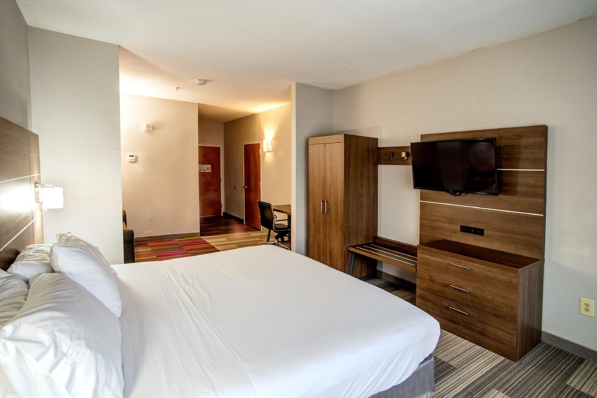 Holiday Inn Express La Plata By Ihg Bagian luar foto
