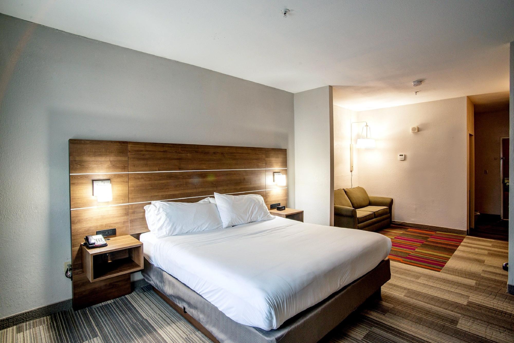 Holiday Inn Express La Plata By Ihg Bagian luar foto