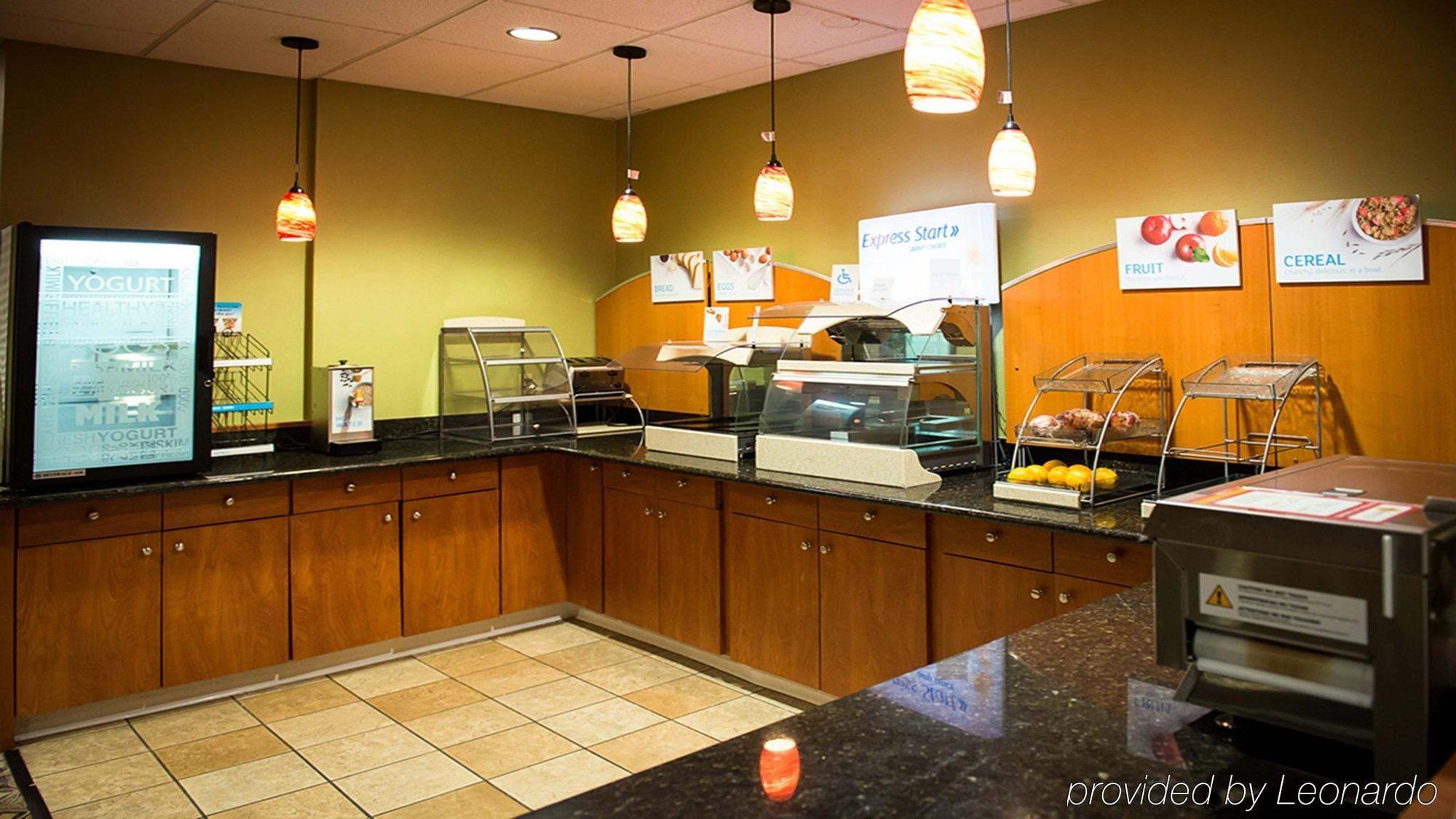 Holiday Inn Express La Plata By Ihg Bagian luar foto
