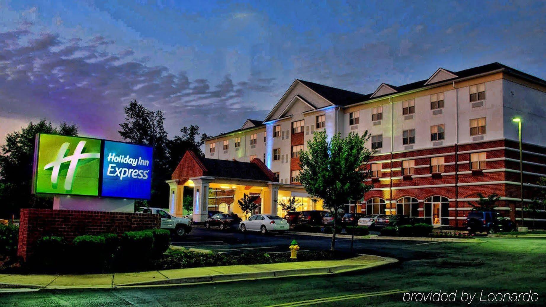 Holiday Inn Express La Plata By Ihg Bagian luar foto